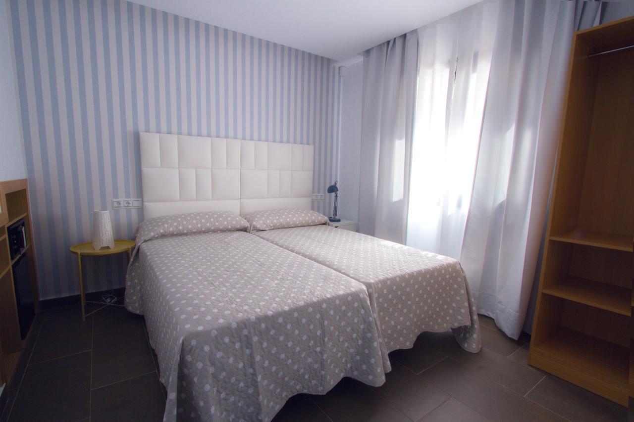 Pixel Hotel ตอร์เรโมลิโนส ภายนอก รูปภาพ